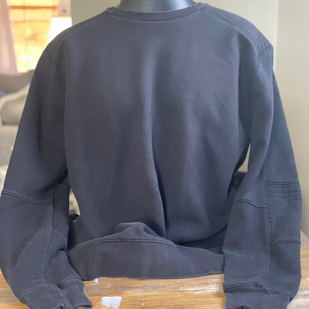 Black Sweat Shirt